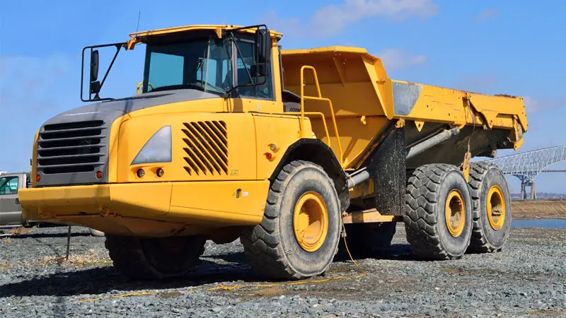 articulated dump truck