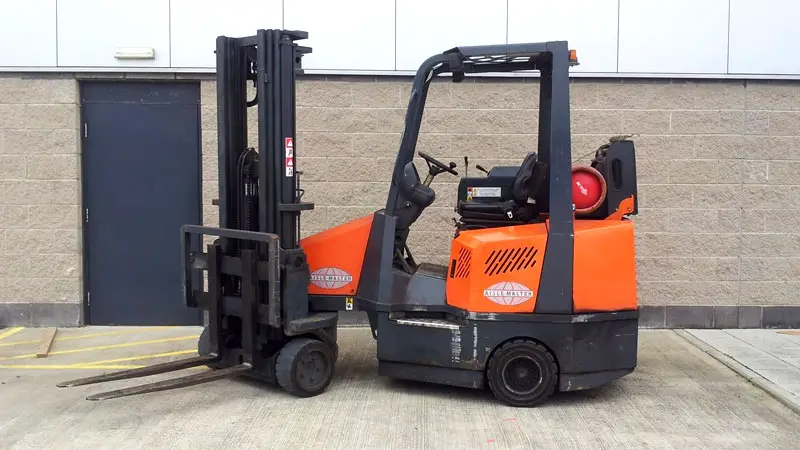 articulated forklift