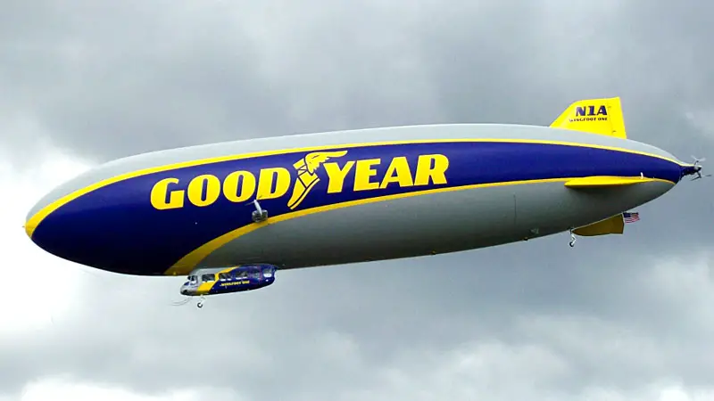 dirigible blimp