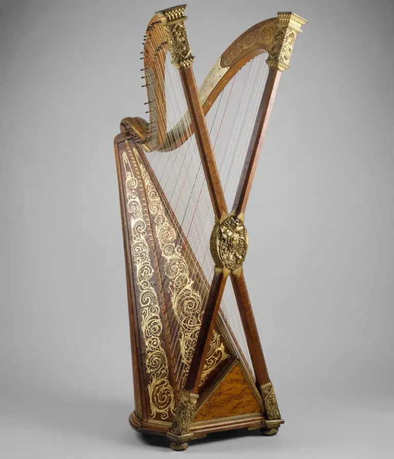 13 Different Types of Harps (w/ Pictures)