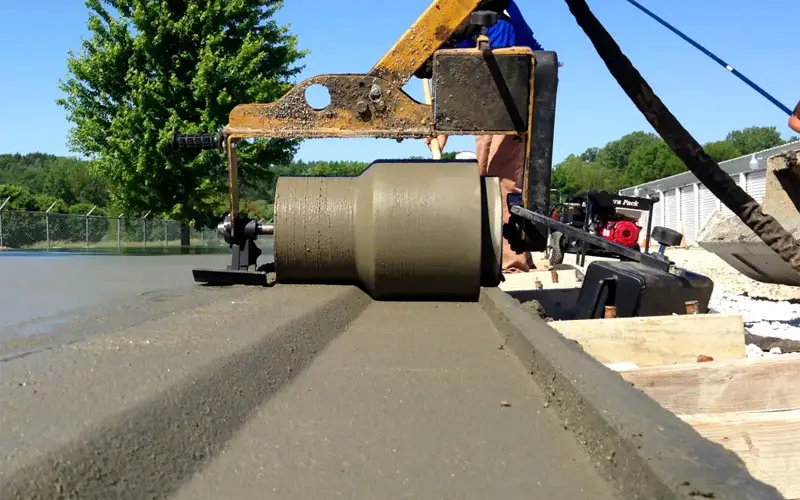 monolithic concrete curb