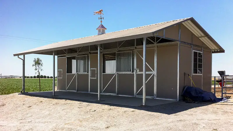 shedrow barn