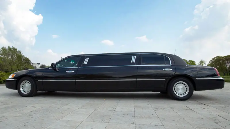 standard stretch limo