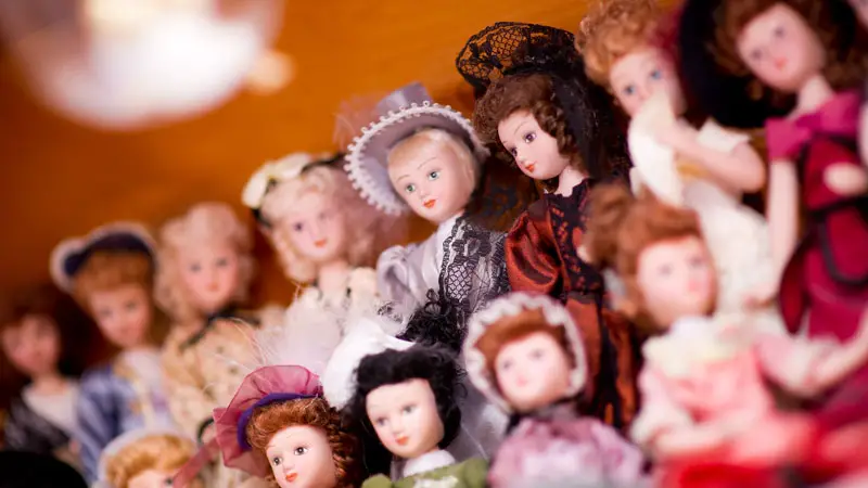 types of dolls